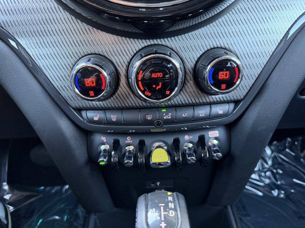 Used 2023 MINI Cooper Countryman SE w/ Storage Package image 23