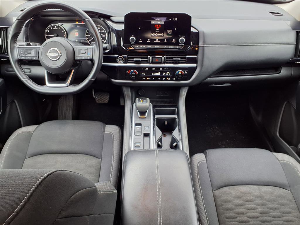 Used 2024 Nissan Pathfinder SV image 34