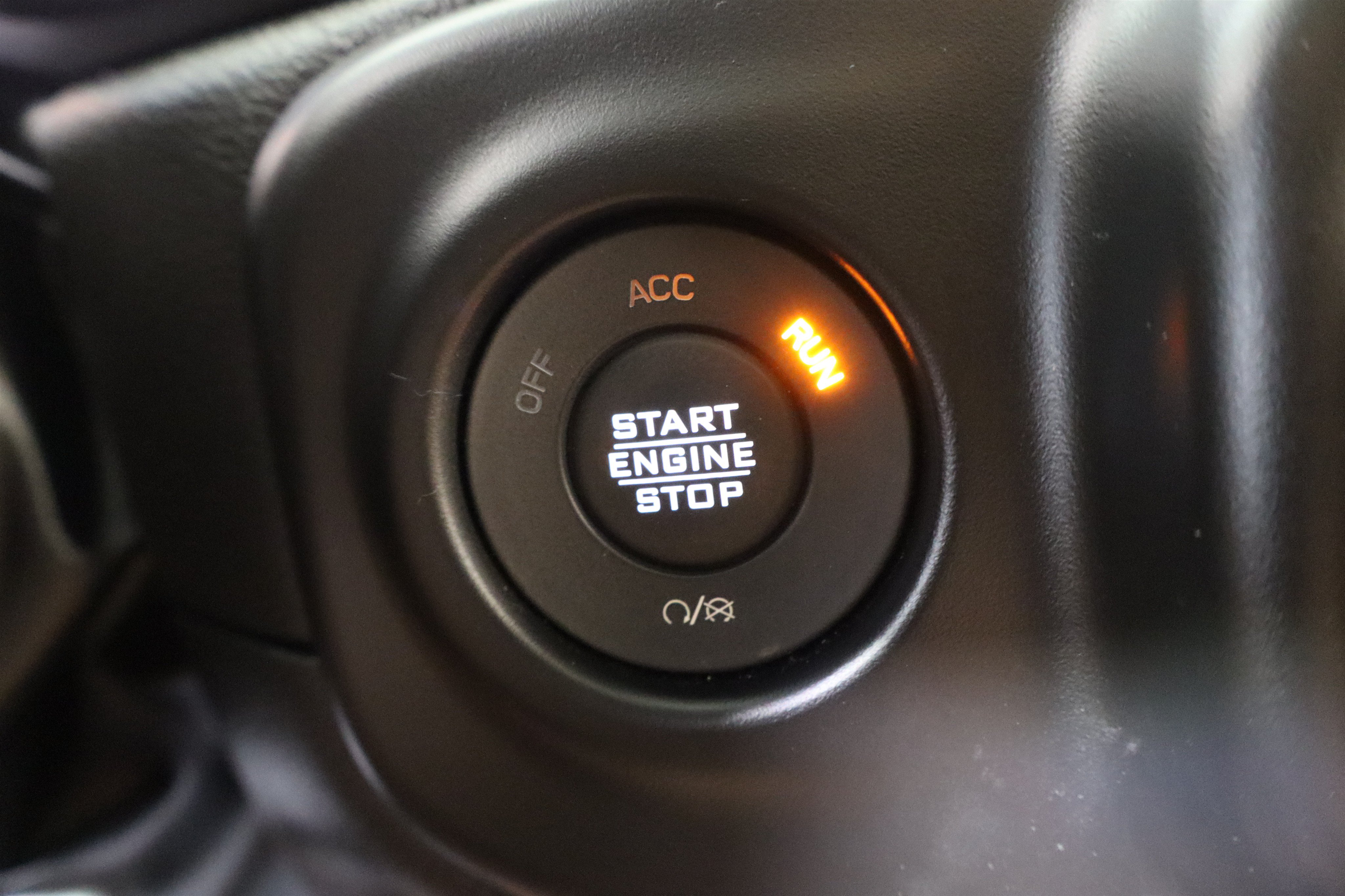Used 2023 Jeep Wrangler Sport AWD/4WD image 32