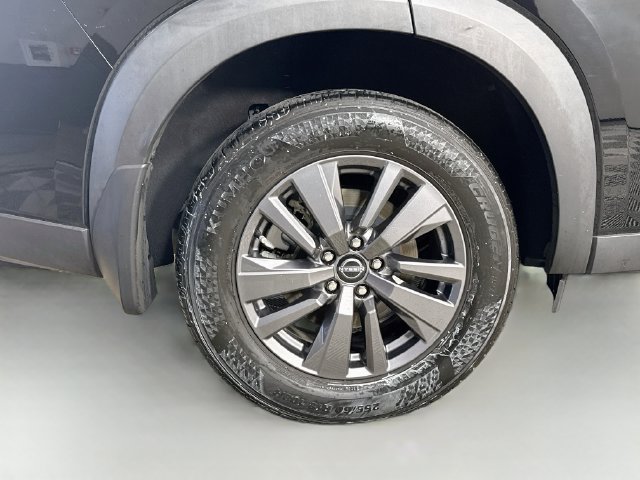 Used 2024 Nissan Pathfinder SV FWD image 32