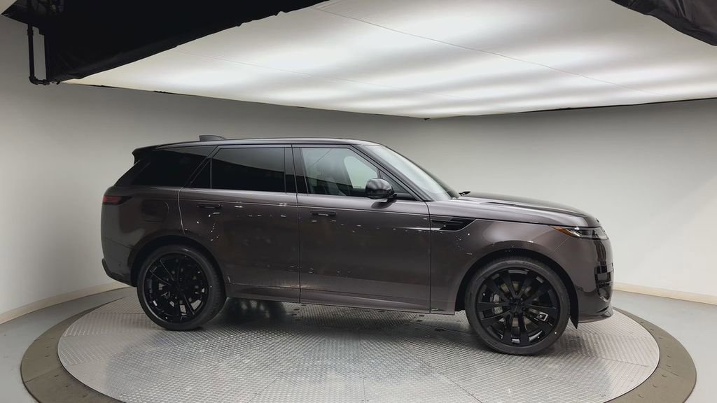 New 2026 Land Rover Range Rover Sport Dynamic SE AWD/4WD image 9