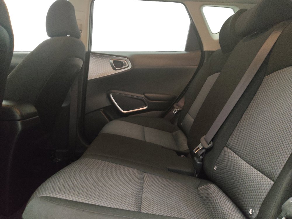Used 2022 Kia Soul LX w/ Technology Package FWD image 18