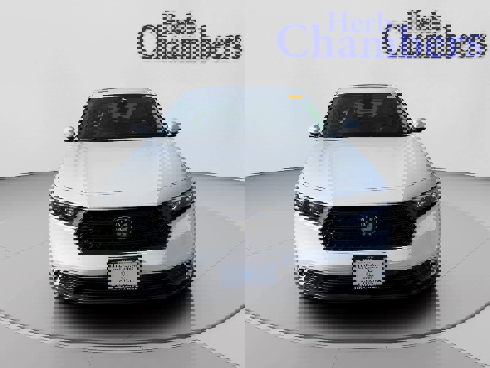 Used 2024 Honda Accord EX image 2