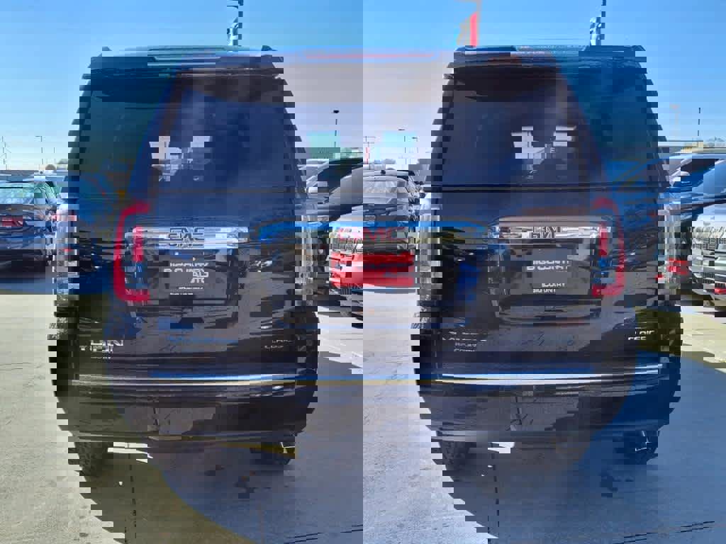 Used 2020 GMC Yukon Denali w/ Open Road Package image 4