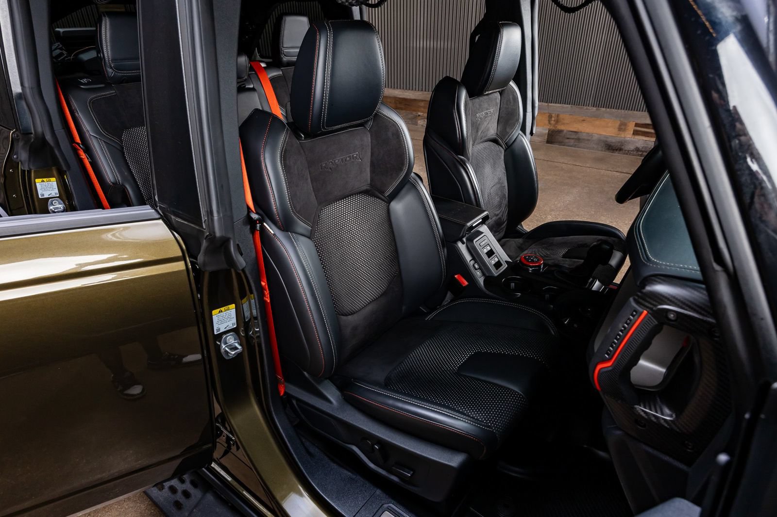 Used 2024 Ford Bronco Raptor AWD/4WD image 30