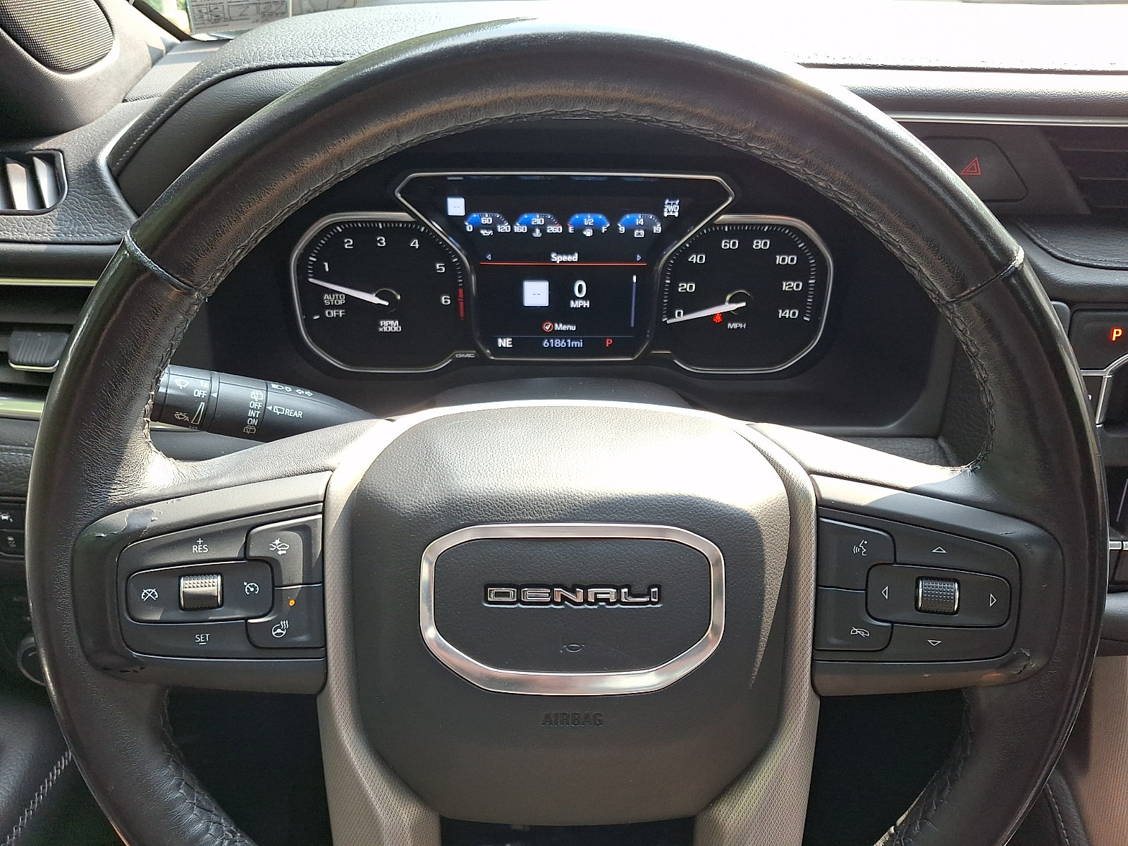 Used 2021 GMC Yukon Denali w/ Denali Premium Package AWD/4WD image 23