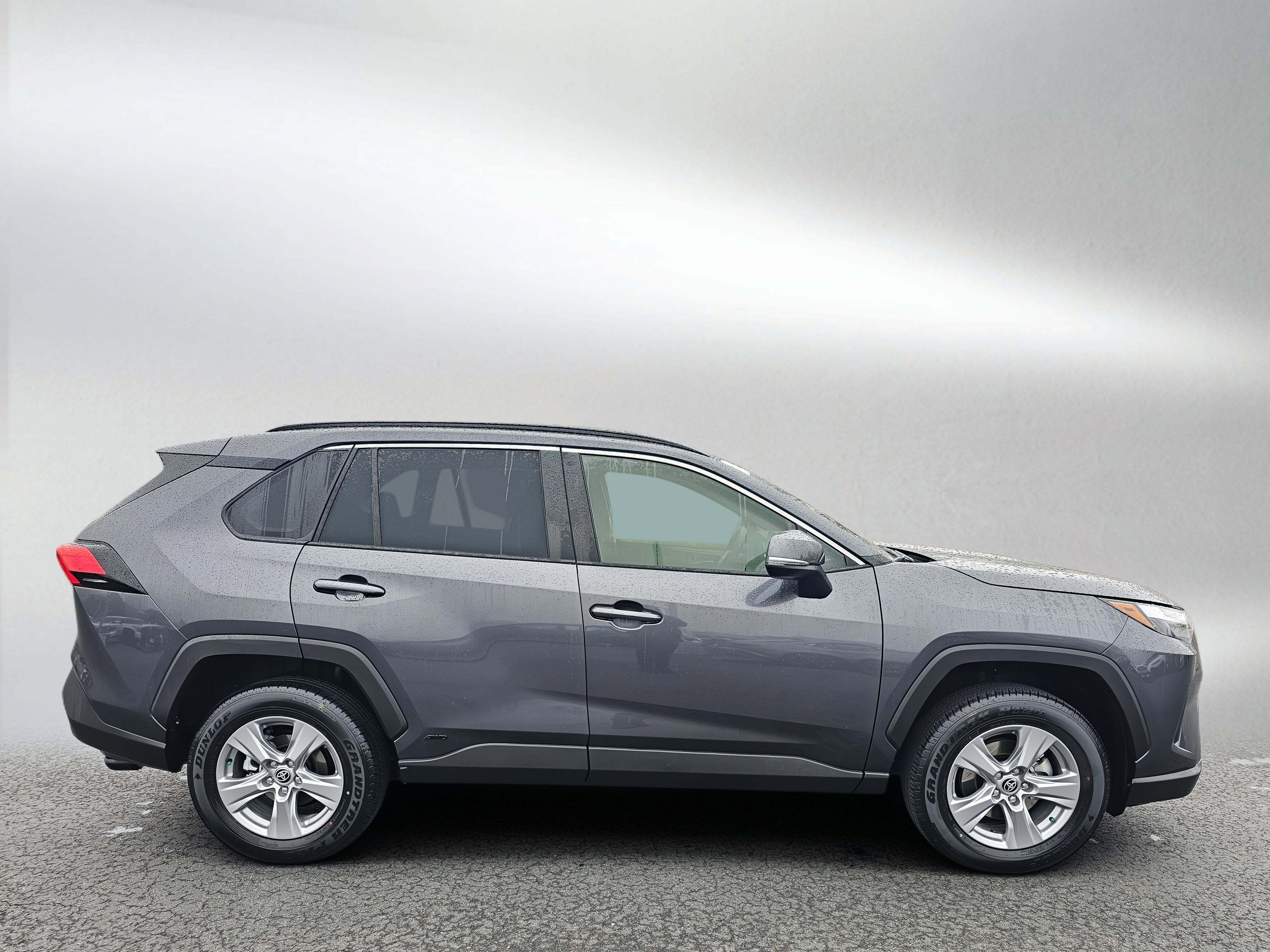 Used 2025 Toyota RAV4 XLE w/ Convenience Package image 6