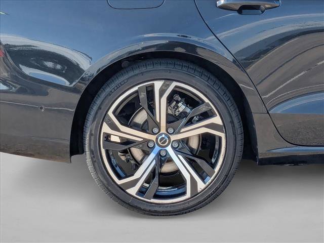 Used 2024 Volvo S60 B5 Plus image 22
