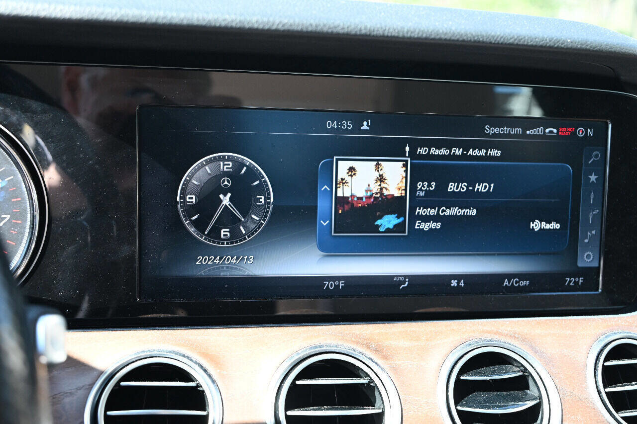 Used 2017 Mercedes-Benz E 300 image 24