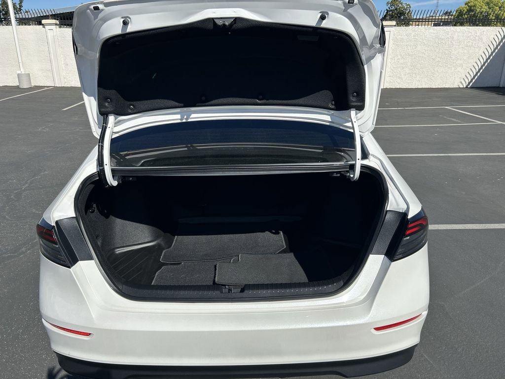 Certified 2025 Honda Accord SE image 24