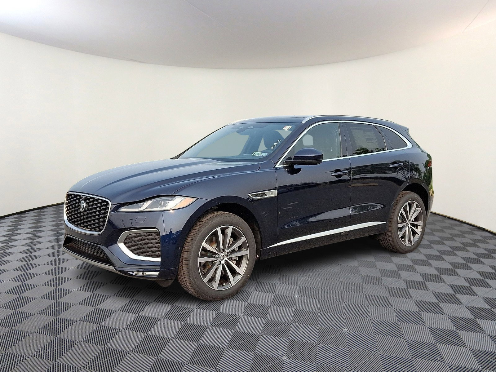 New 2026 Jaguar F-PACE R-Dynamic S image 1