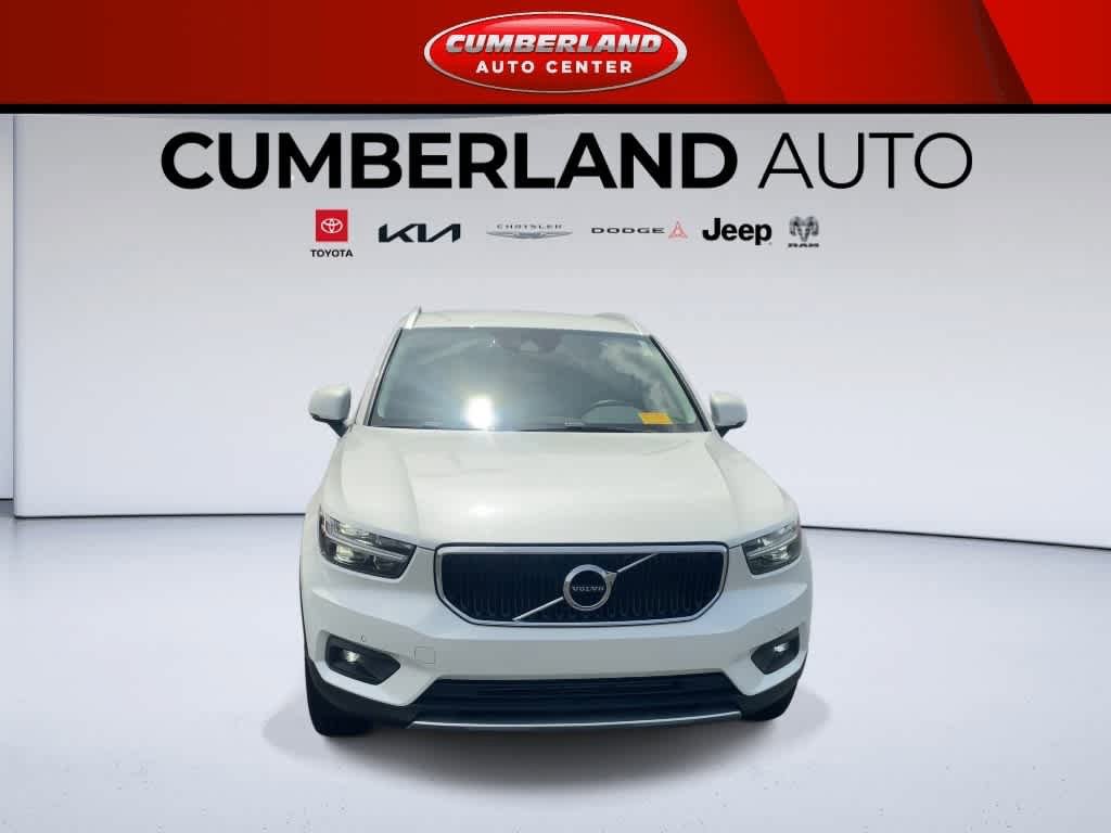 Used 2021 Volvo XC40 T5 Momentum AWD/4WD image 3