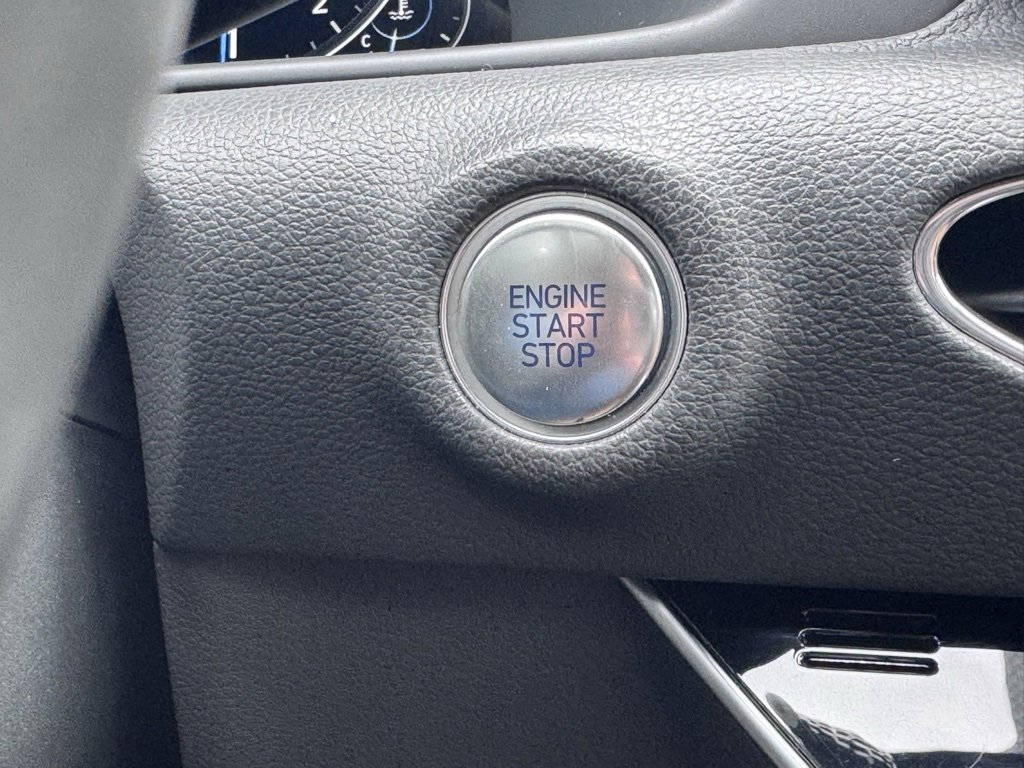 Used 2021 Hyundai Sonata Limited w/ Winter Weather Package image 6