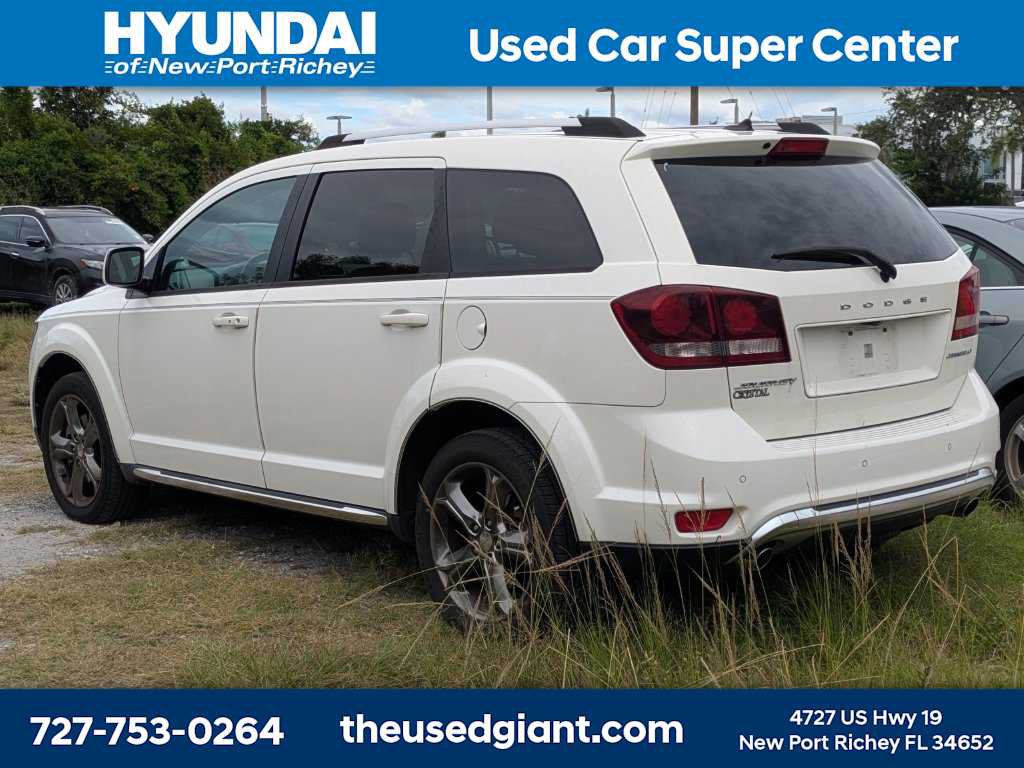 Used 2015 Dodge Journey Crossroad w/ Flexible Seating Group FWD image 3