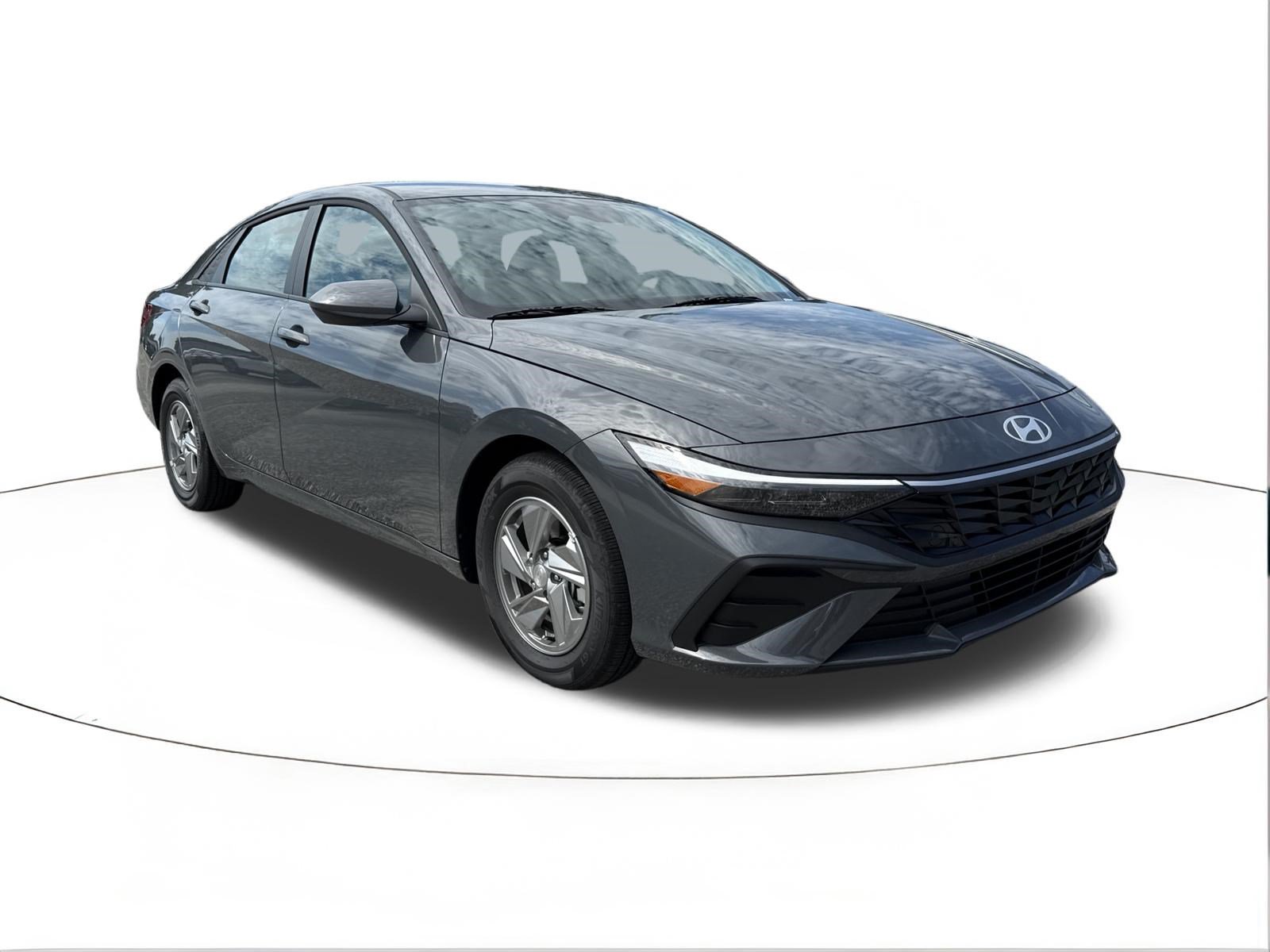 New 2026 Hyundai Elantra SE