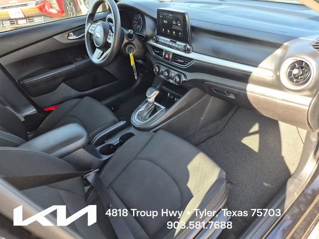 Certified 2021 Kia Forte LXS FWD image 9