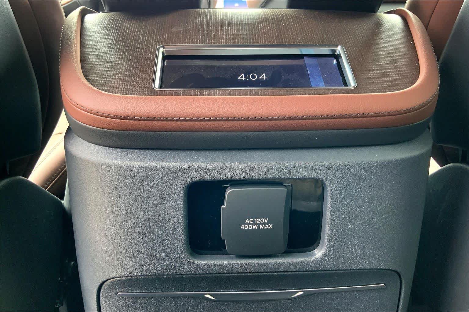 New 2026 Lincoln Navigator Reserve AWD/4WD image 18