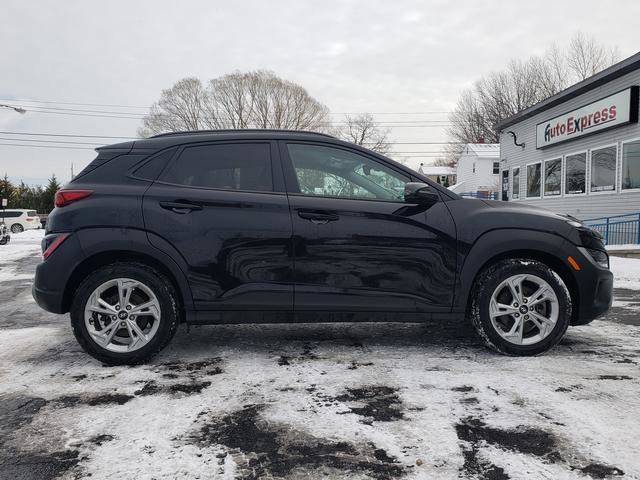 Used 2023 Hyundai Kona SEL w/ Cargo Package image 2