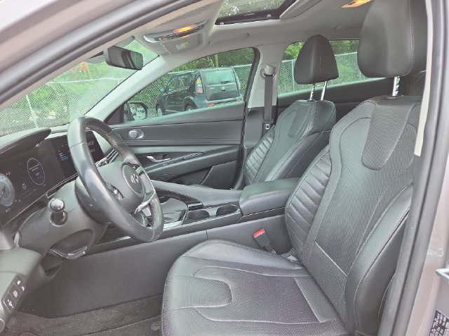 Certified 2022 Hyundai Elantra Limited FWD image 21
