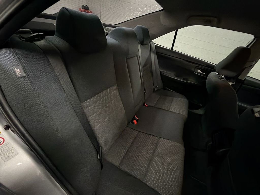 Used 2016 Toyota Camry LE image 23