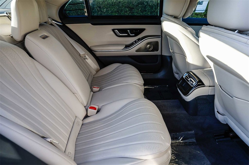Certified 2022 Mercedes-Benz S 500 4MATIC image 18
