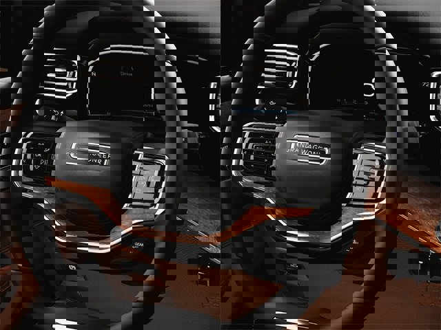 New 2024 Jeep Grand Wagoneer L Series III w/ HD Trailer Tow Package image 20