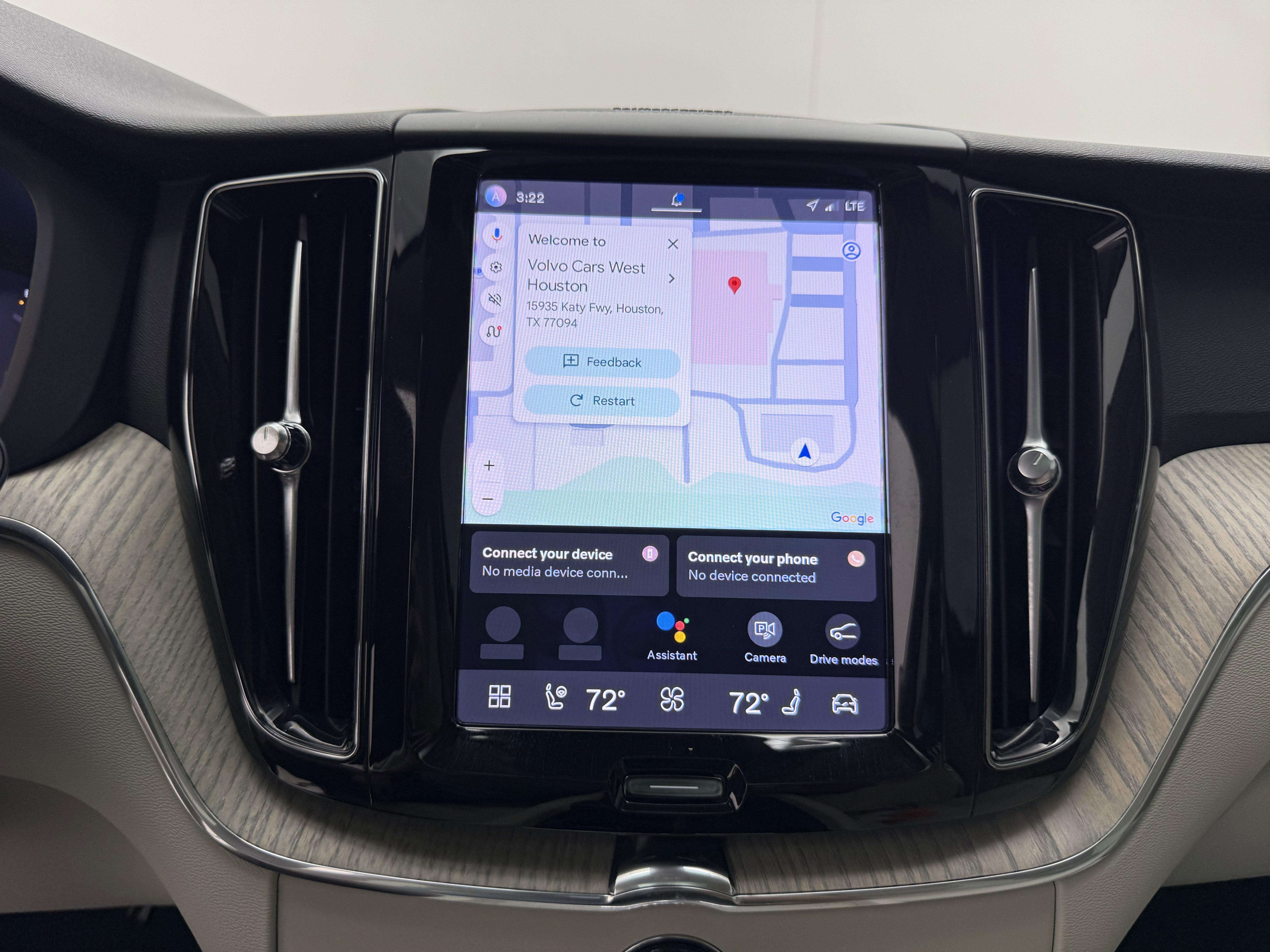 Certified 2023 Volvo XC60 B5 Plus w/ Climate Package image 19