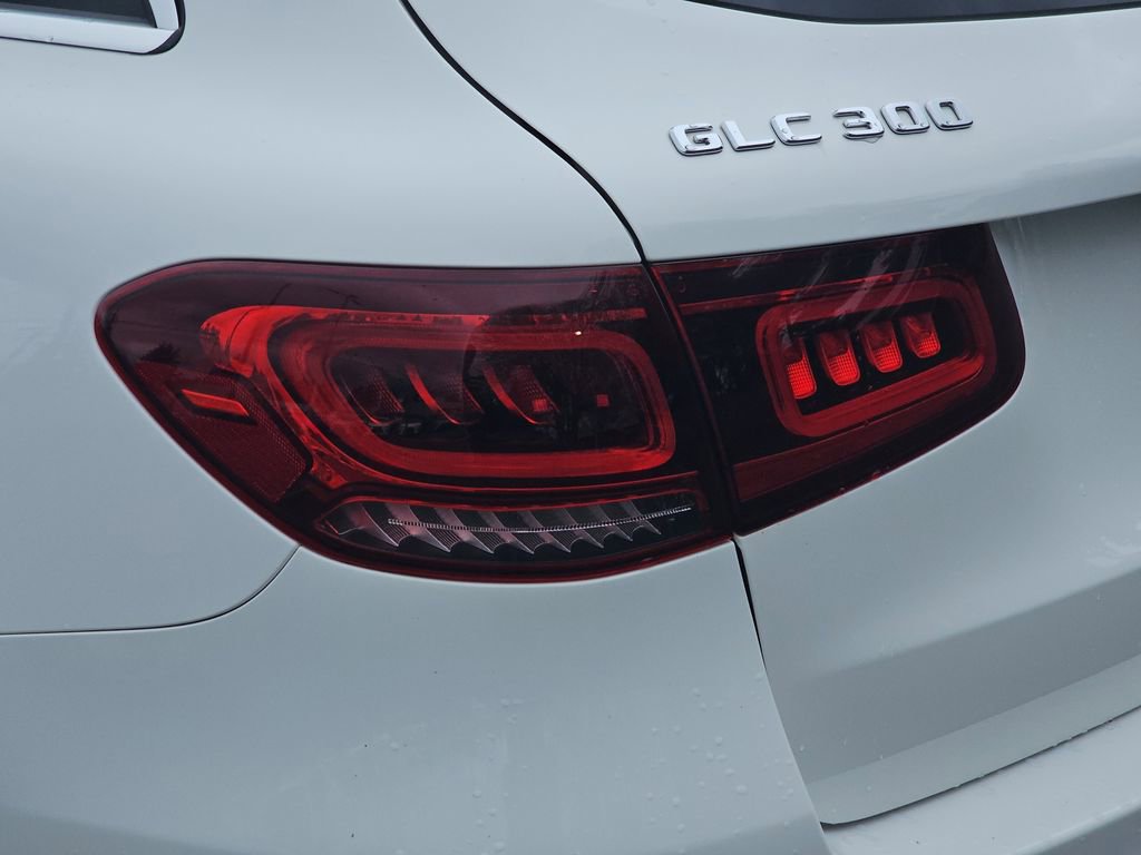 Used 2022 Mercedes-Benz GLC 300 4MATIC image 37