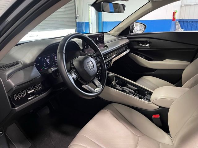 Used 2024 Honda Accord Touring image 22