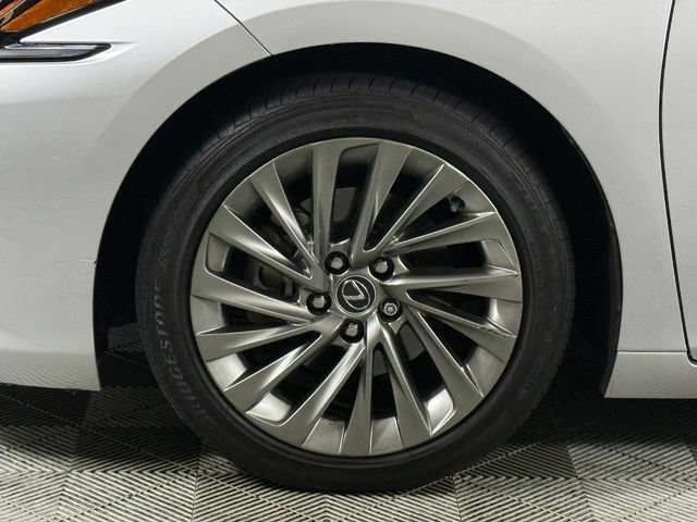 Used 2021 Lexus ES 350 Ultra Luxury w/ Accessory Package 2 FWD image 13