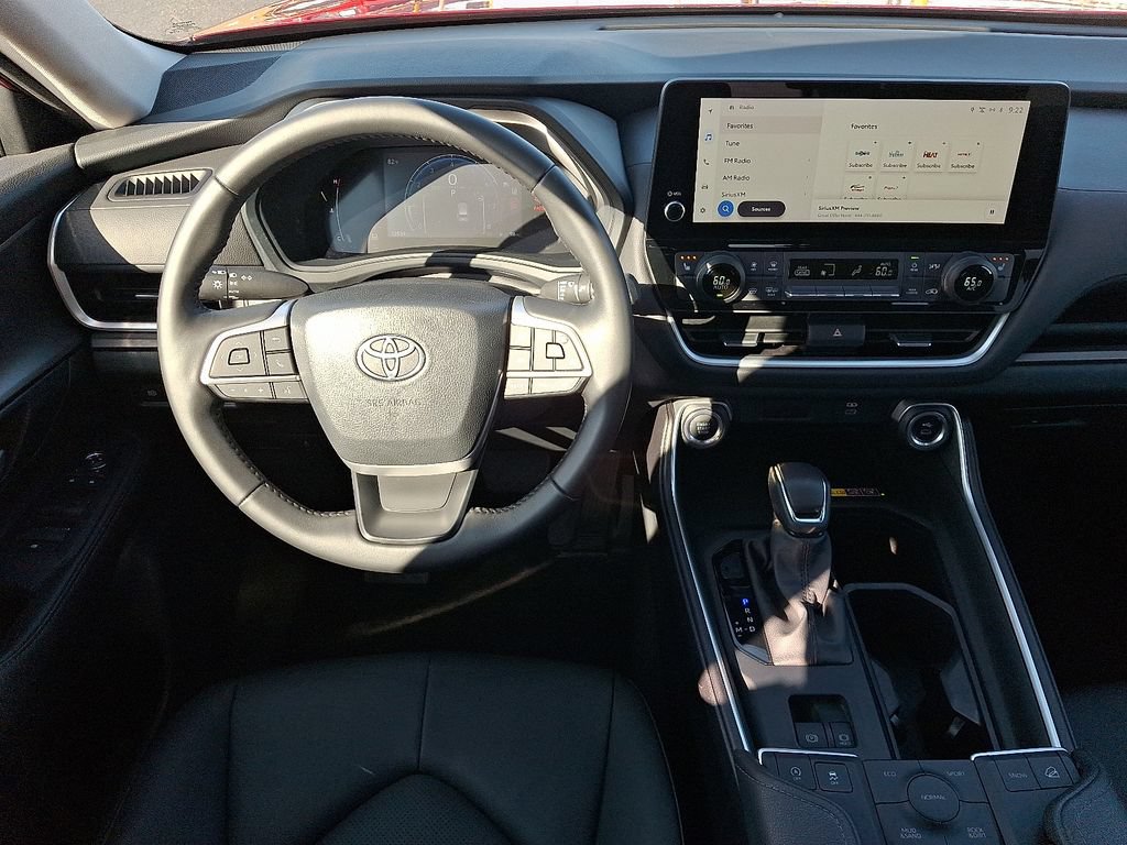 Certified 2024 Toyota Grand Highlander AWD image 12