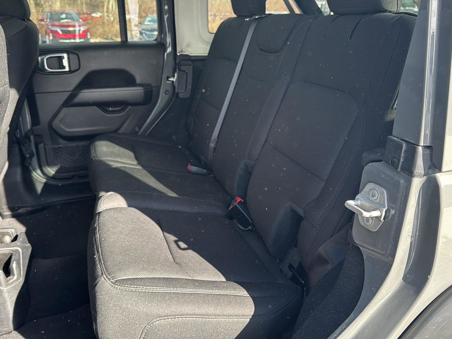 Used 2023 Jeep Wrangler Sahara image 11