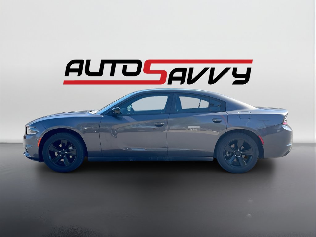 Used 2023 Dodge Charger SXT RWD image 4