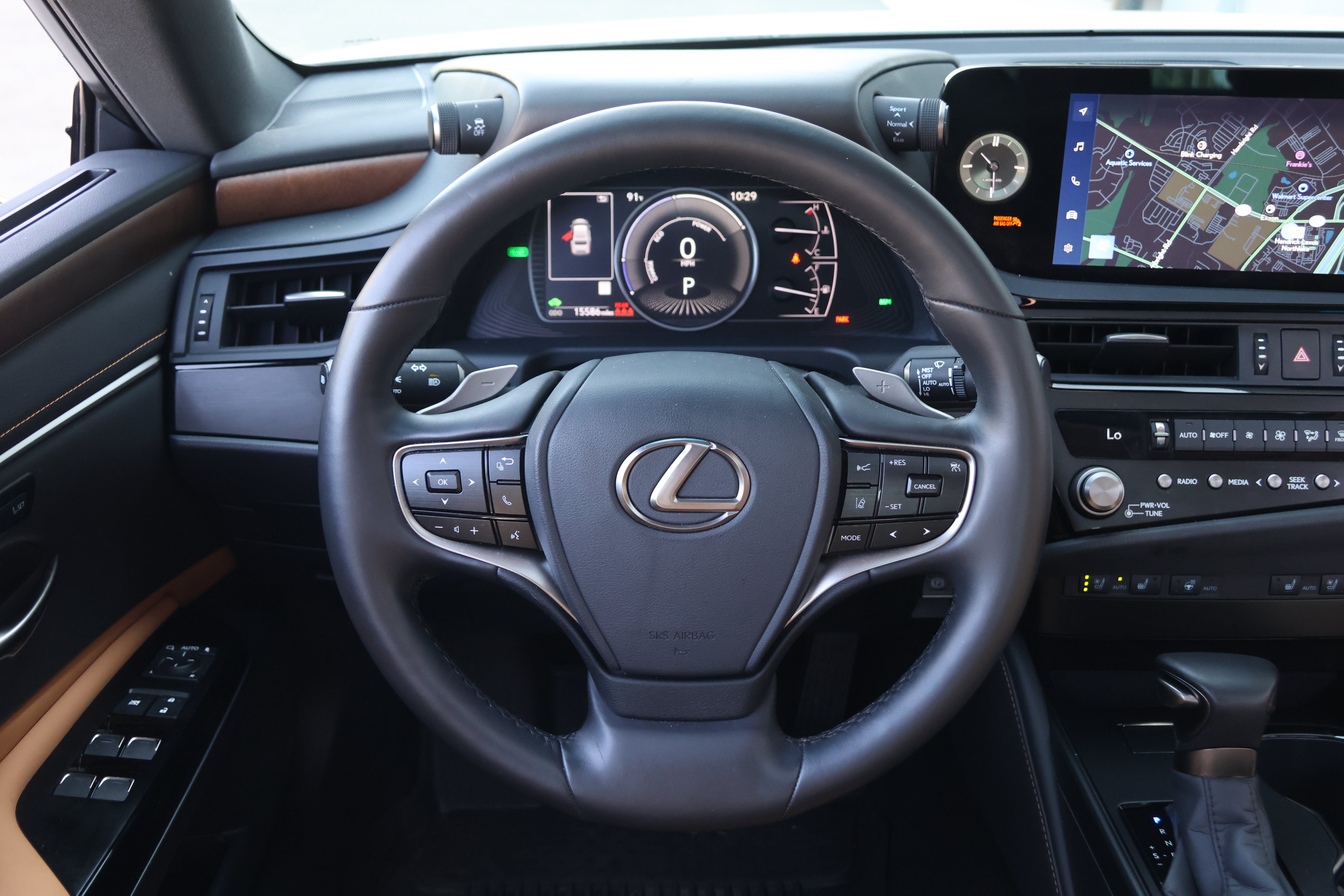 Certified 2025 Lexus ES 300h w/ Premium Package FWD image 16