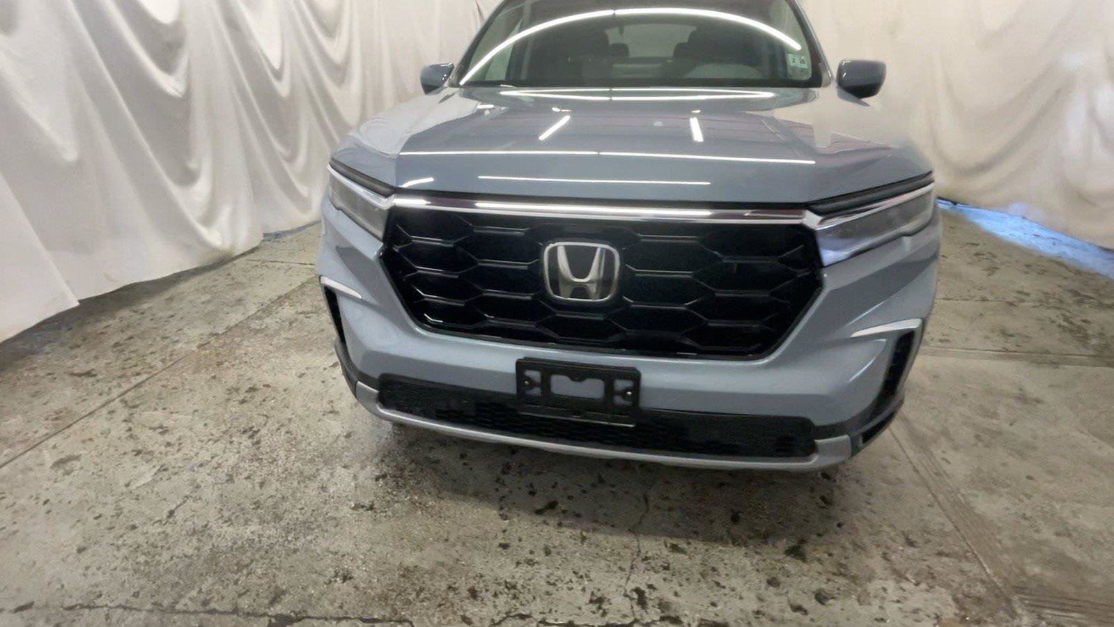 Certified 2023 Honda Pilot Touring image 14