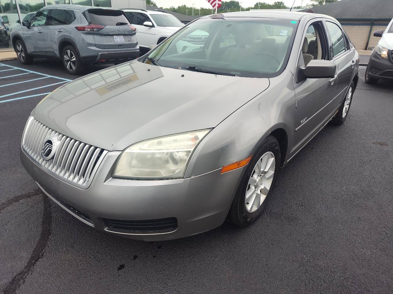 Used 2008 Mercury Milan FWD image 1