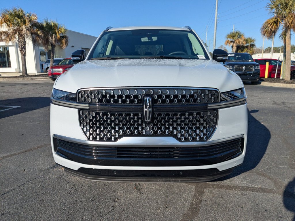 New 2026 Lincoln Navigator Reserve AWD/4WD image 9