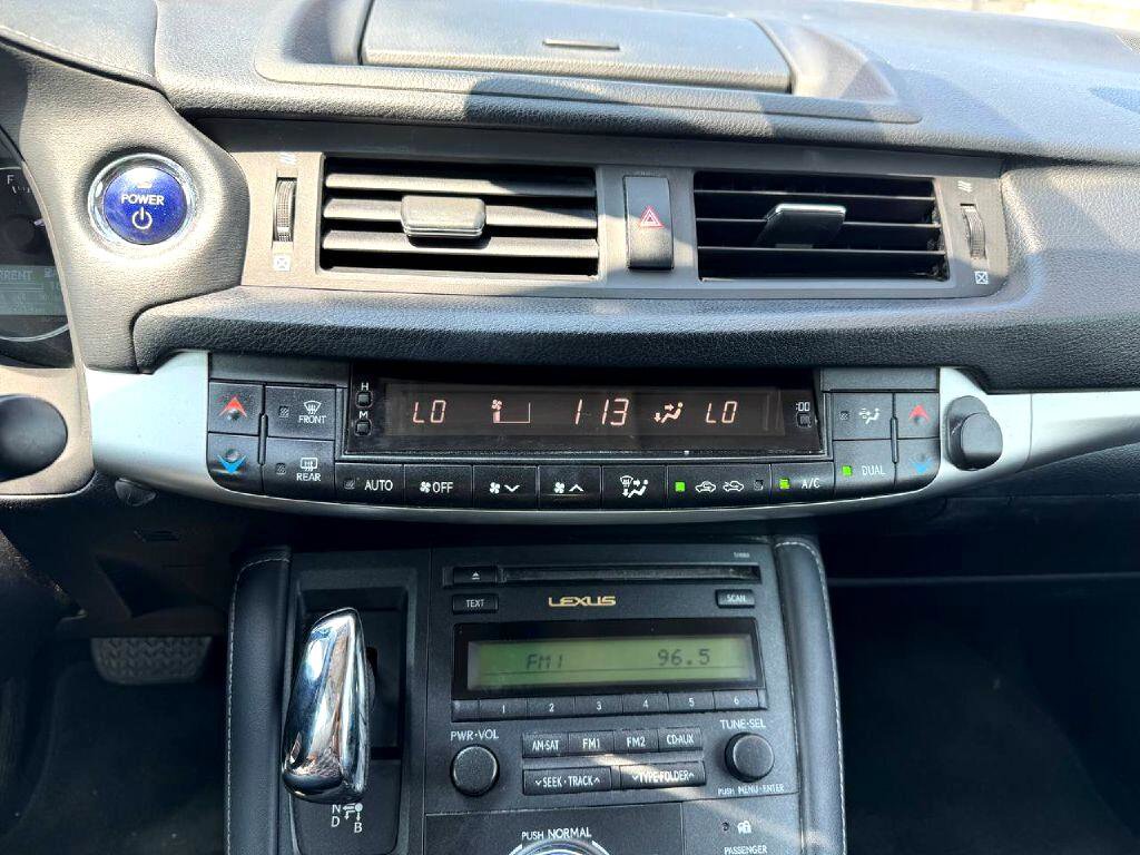 Used 2012 Lexus CT 200h image 20