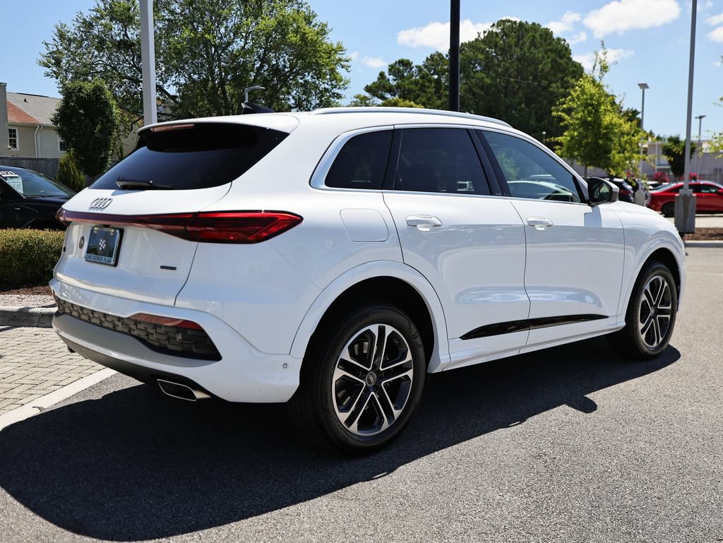 Certified 2025 Audi Q5 Premium w/ Convenience Package AWD/4WD image 7