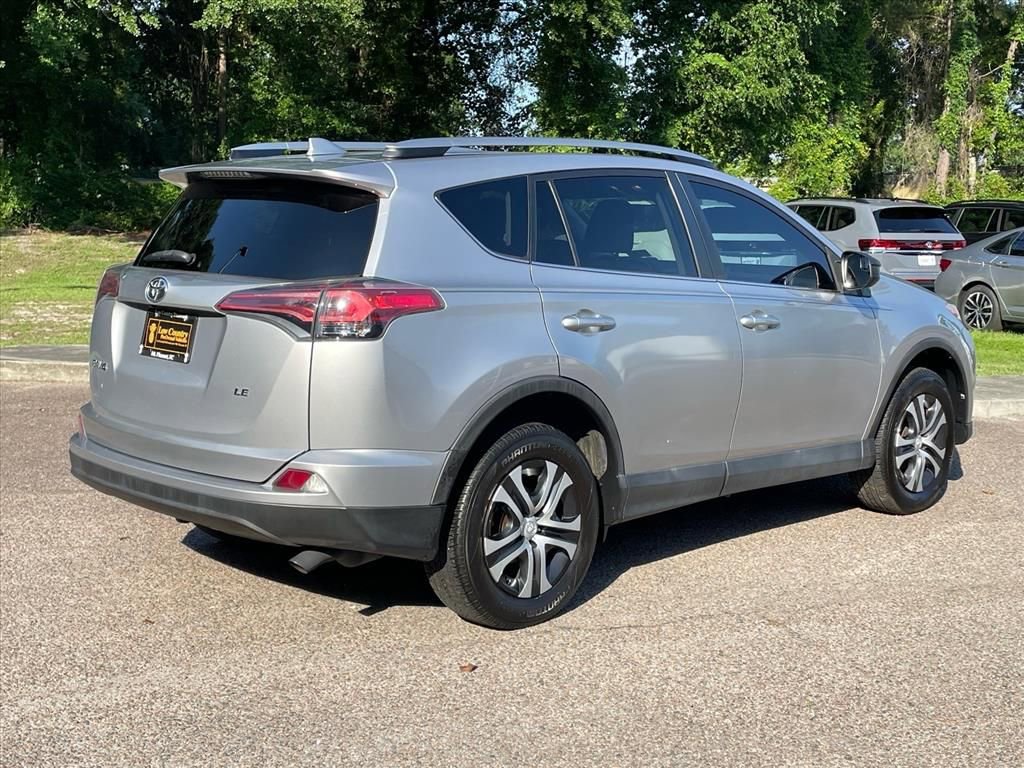 Used 2017 Toyota RAV4 LE FWD image 24