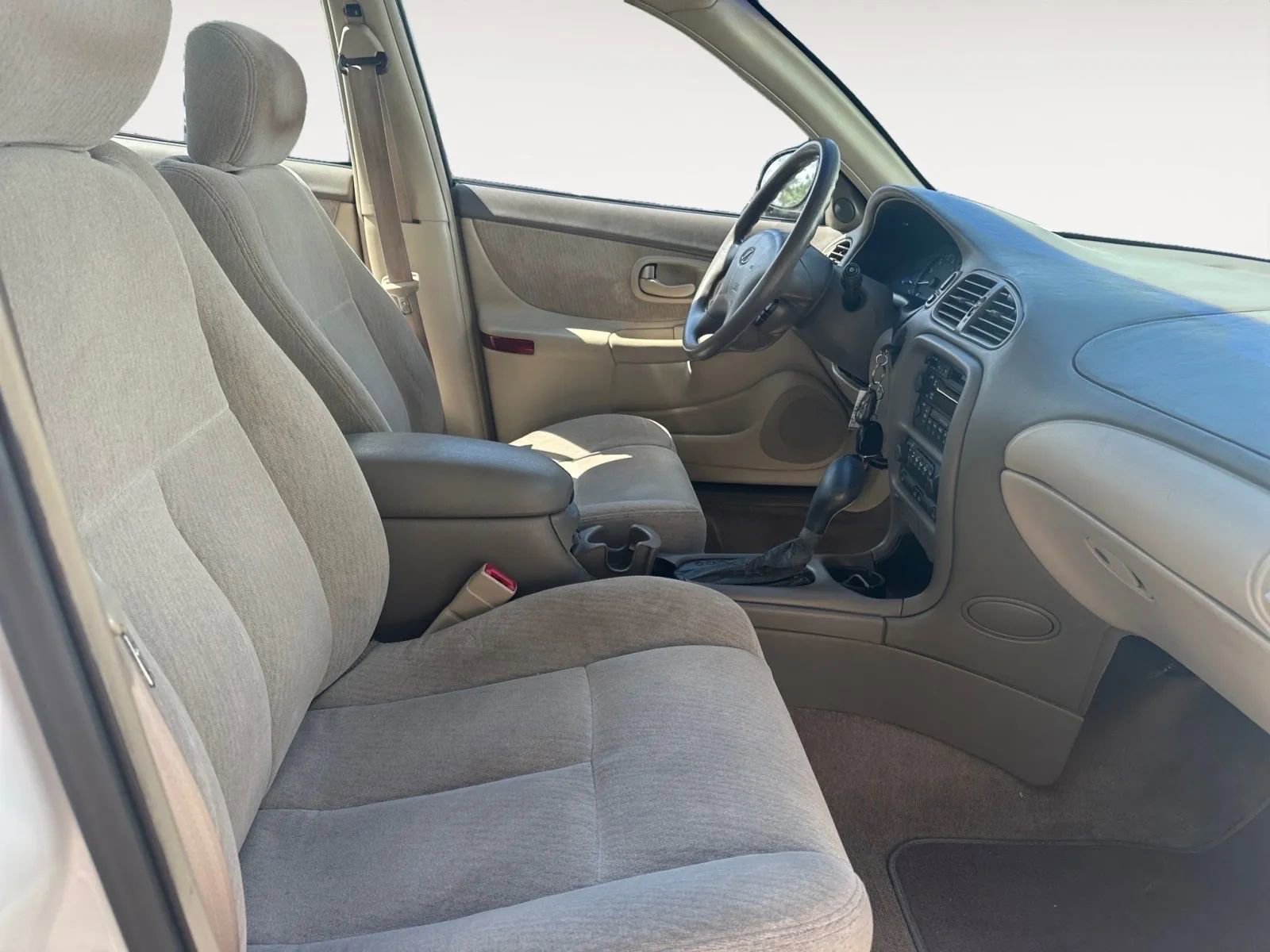 Used 1999 Oldsmobile Intrigue GX image 11