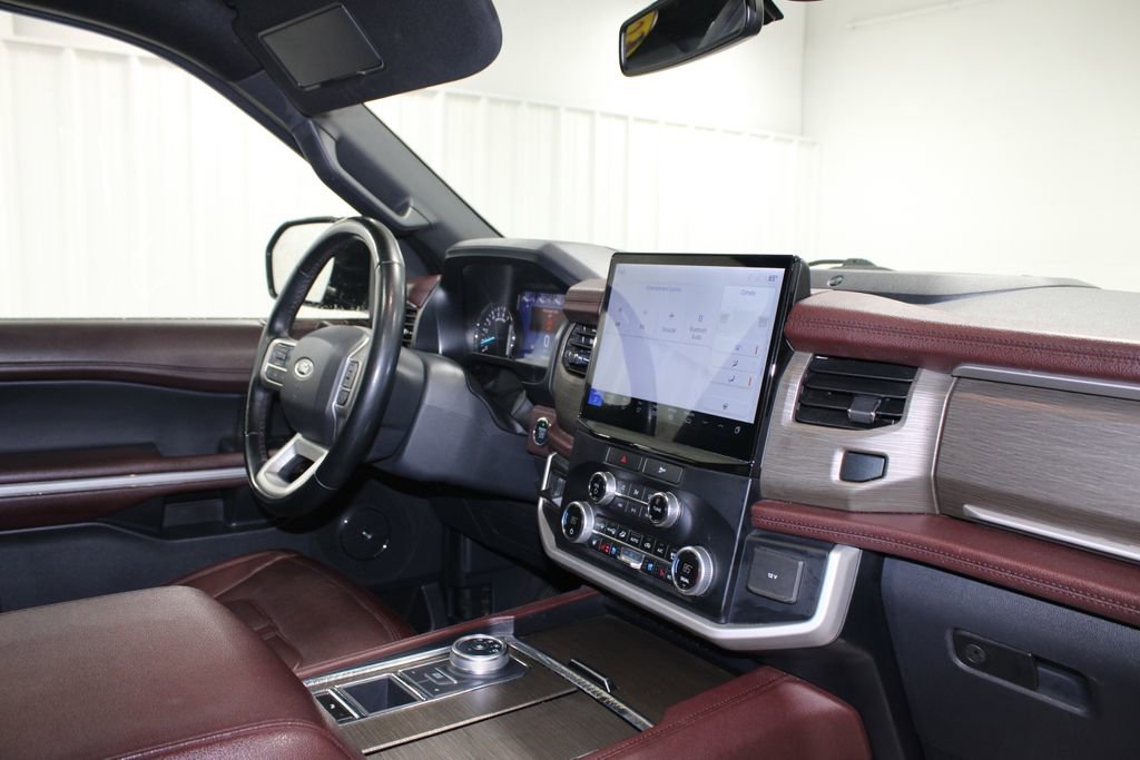 Used 2023 Ford Expedition Max Limited image 39