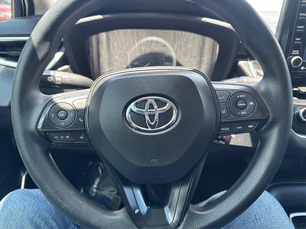 Used 2022 Toyota Corolla LE FWD image 15