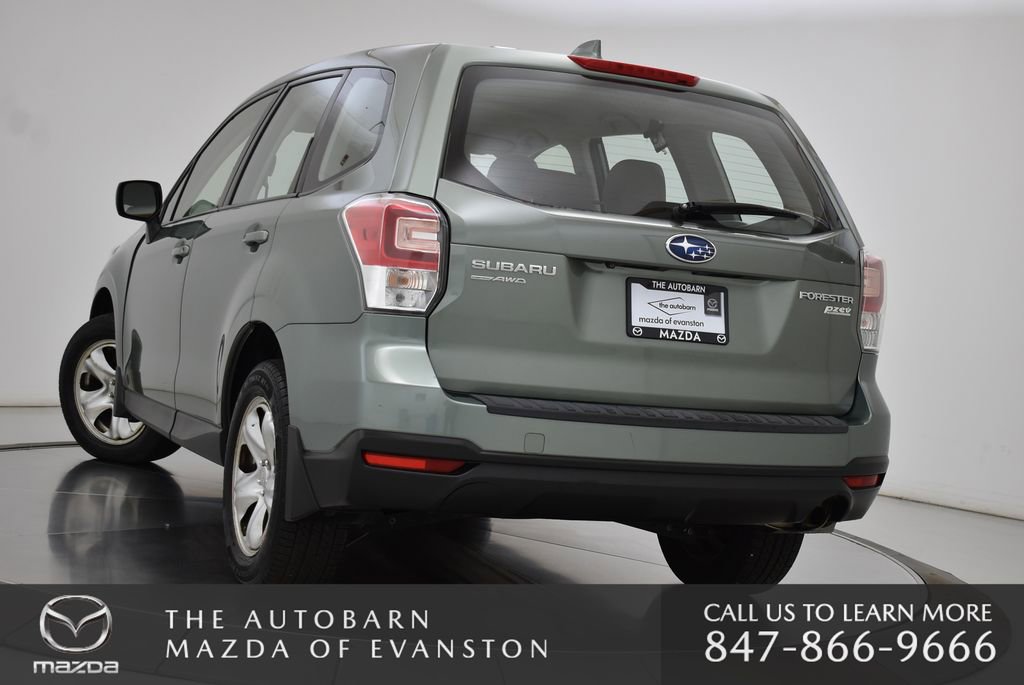Used 2017 Subaru Forester 2.5i AWD/4WD image 7