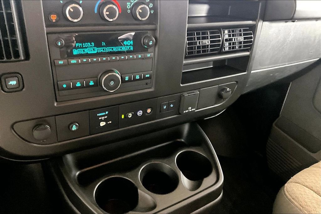 Used 2023 Chevrolet Express 3500 LT w/ LT Preferred Equipment Group RWD image 24