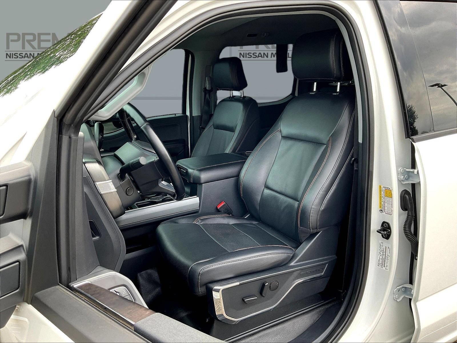 Used 2023 Ford F350 Lariat AWD/4WD image 24
