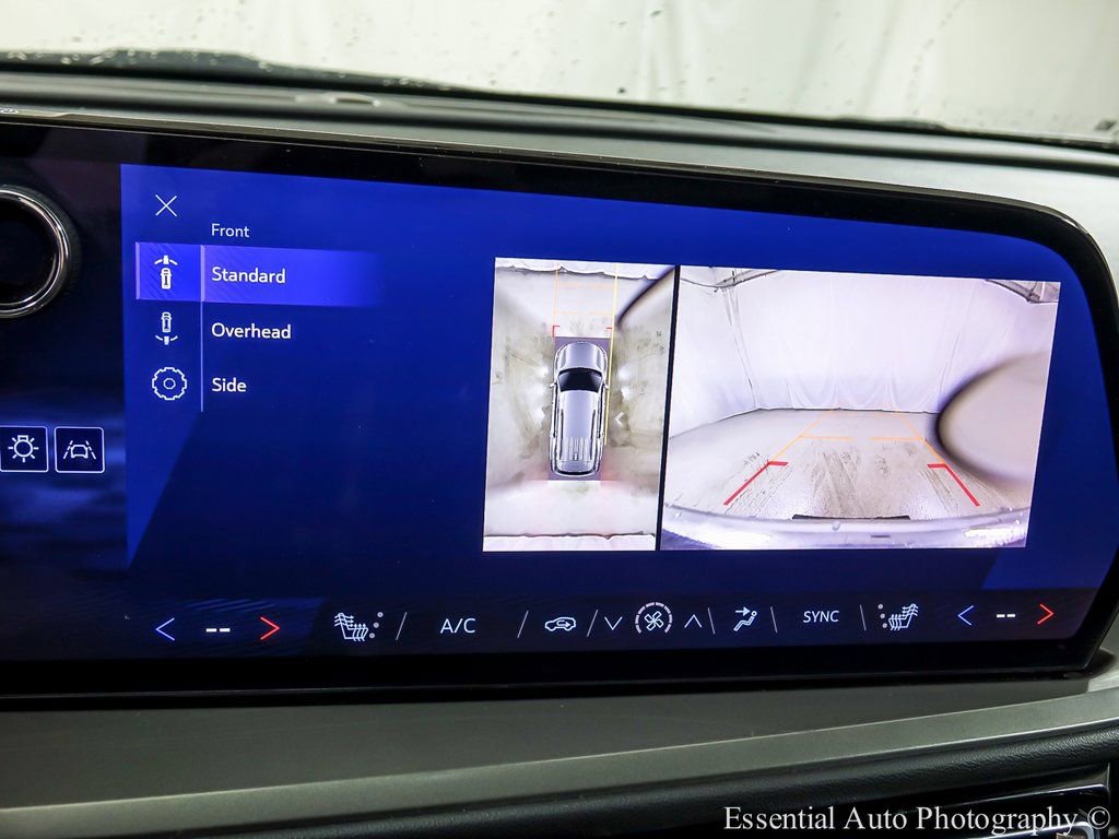 Certified 2024 Chevrolet Traverse LT image 17