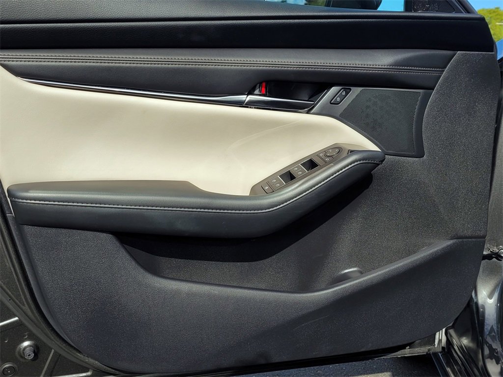 Certified 2022 MAZDA MAZDA3 s image 10