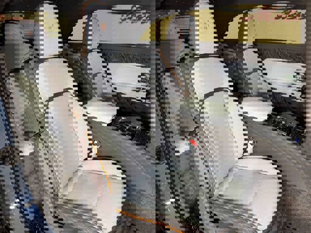 Used 2024 Rolls-Royce Spectre w/ Spectre Launch Package image 14