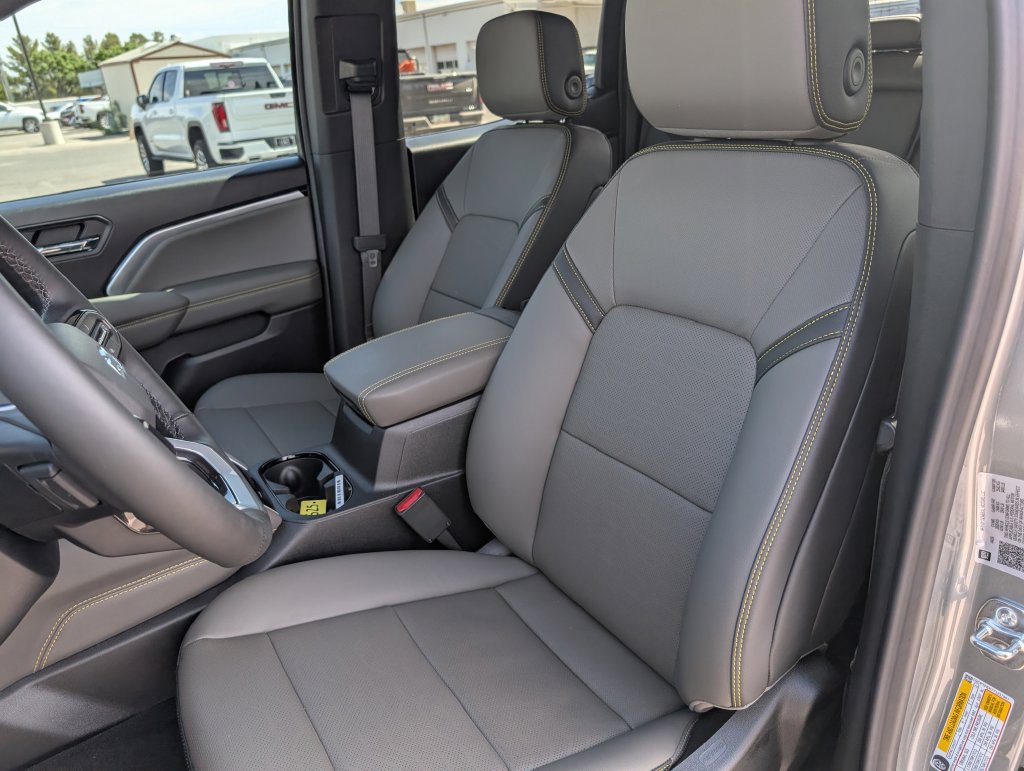 New 2026 Chevrolet Colorado ZR2 AWD/4WD image 9